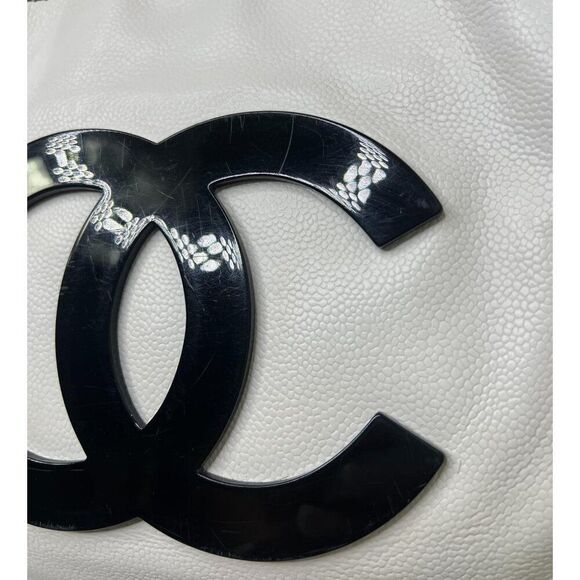 Rare Vintage CHANEL Black and White CC Logo Chain Dual Top Handle Tote - Picture 6 of 16